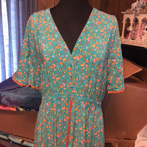 Beautiful Long Women’s Dress with Tassels - Picture 12 of 15